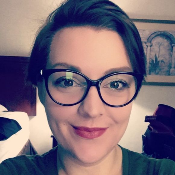 Meet the Posher Other - Meet your Posher, Caitlin